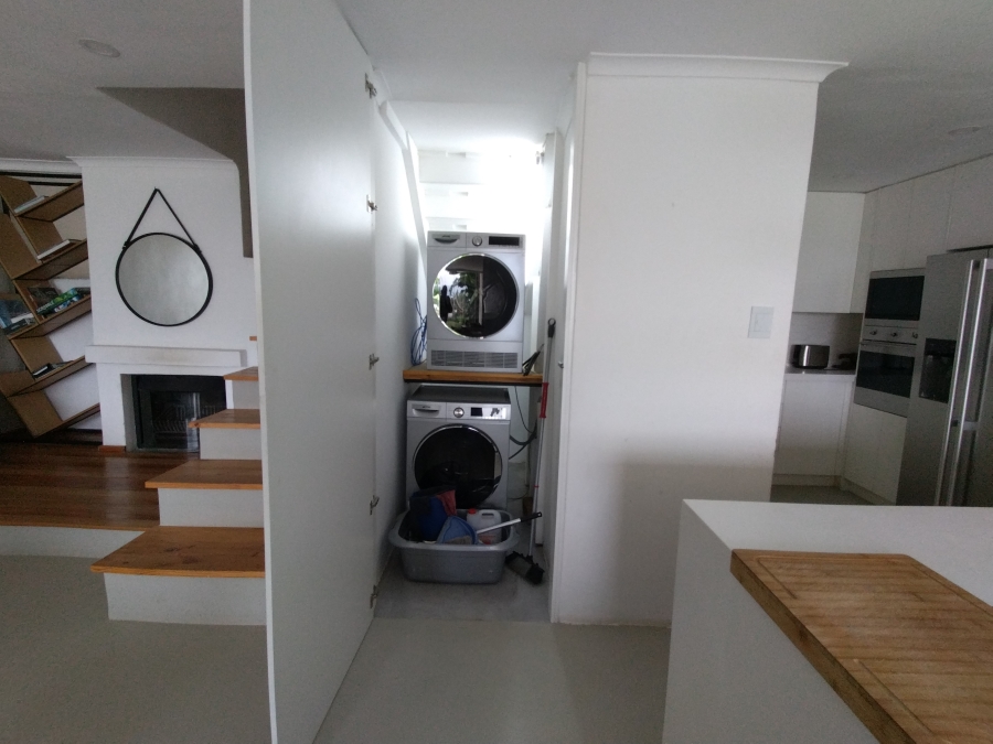 4 Bedroom Property for Sale in Kosmos North West